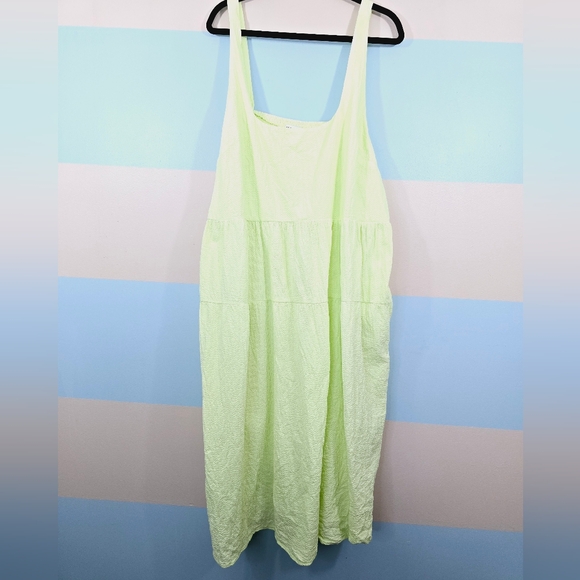 Ava & Viv Plus Size Lime Green Smocked Midi Dress NWOT - Picture 8 of 10